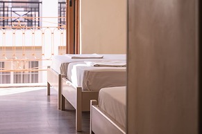 Yria Hotel