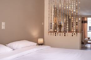 Yria Hotel