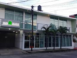 Hotel & Suites Mo Sak