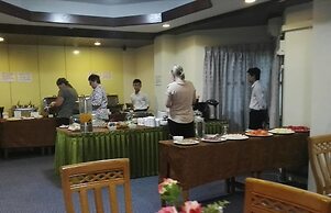 Royal Khattar Hotel