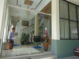 Royal Khattar Hotel