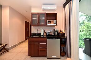 Tulemar Resort