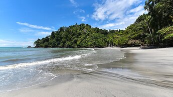 Tulemar Resort