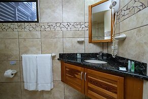 Tulemar Resort