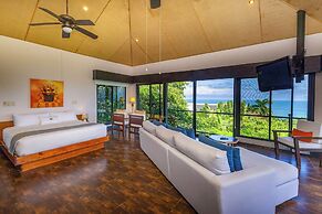 Tulemar Resort