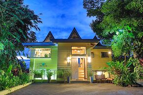 Tulemar Resort