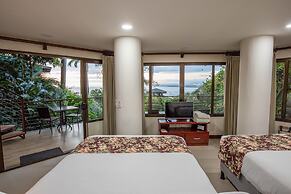 Tulemar Resort