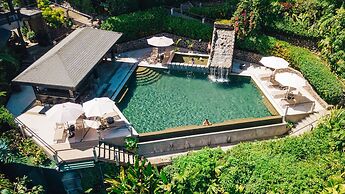 Tulemar Resort