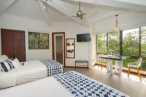 Tulemar Resort