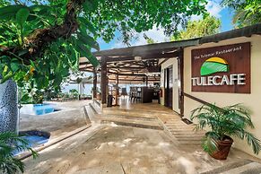 Tulemar Resort