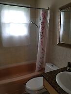 Lakeview Motel