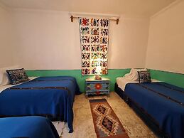 Yellow House - Hostel