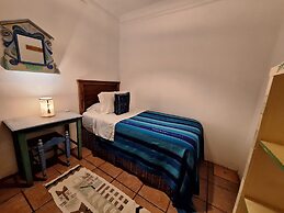 Yellow House - Hostel