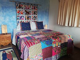 Yellow House - Hostel