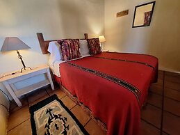 Yellow House - Hostel
