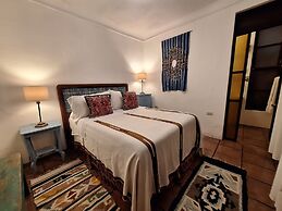 Yellow House - Hostel