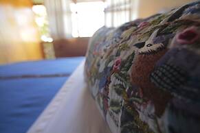 Yellow House - Hostel