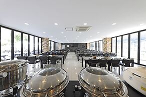 Doya Family Hotel