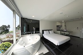 Doya Family Hotel
