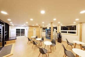 Doya Family Hotel