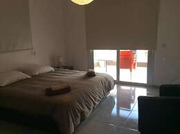 Niro Apartments