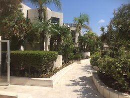 Nomi Suites