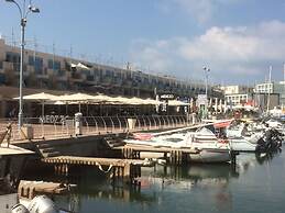 Nomi Suites