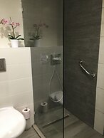 Nomi Suites