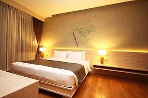 Chu Hotel
