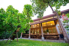 Chu Hotel