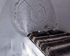 Arctic SnowHotel & Glass Igloos