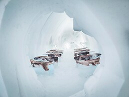 Arctic SnowHotel & Glass Igloos
