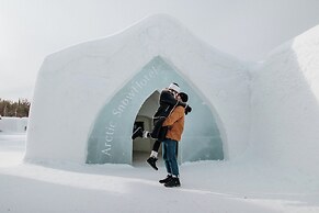 Arctic SnowHotel & Glass Igloos