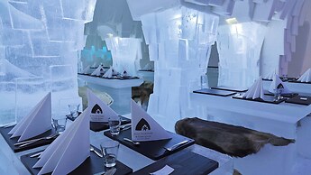 Arctic SnowHotel & Glass Igloos