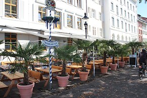 East-West Riverside Hotel