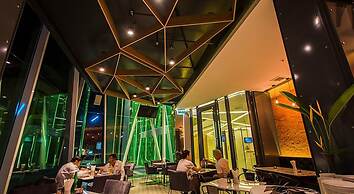 Crystal Hotel Hat Yai