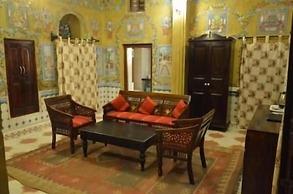 Malji ka Kamra