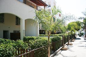 Sunrise Arches Apartments