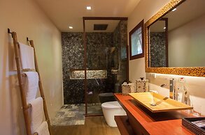 Cauayan Boutique Private Island