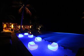 Cauayan Boutique Private Island