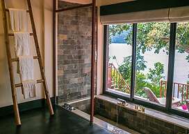 Cauayan Boutique Private Island