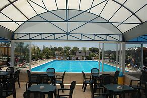 Racar Hotel & Resort
