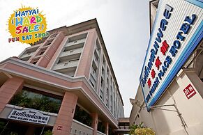Sing Golden Place Hotel