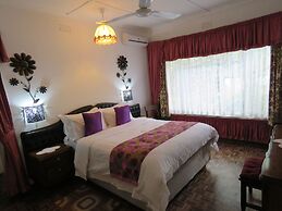 Parrot Lodge