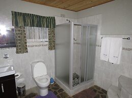 Parrot Lodge