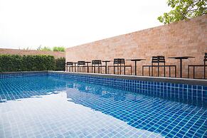Theorie Hotel Sukhumvit 107 by SLH