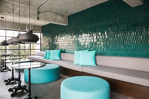 Theorie Hotel Sukhumvit 107 by SLH