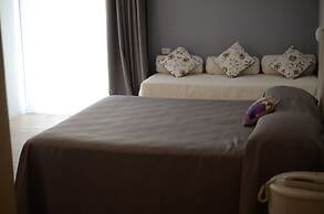 Aromi Piccolo Hotel
