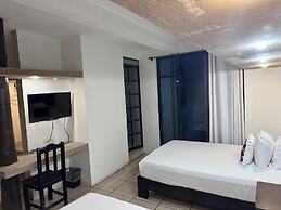 Hotel Maya Rue