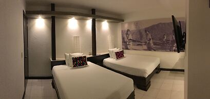 Hotel Maya Rue